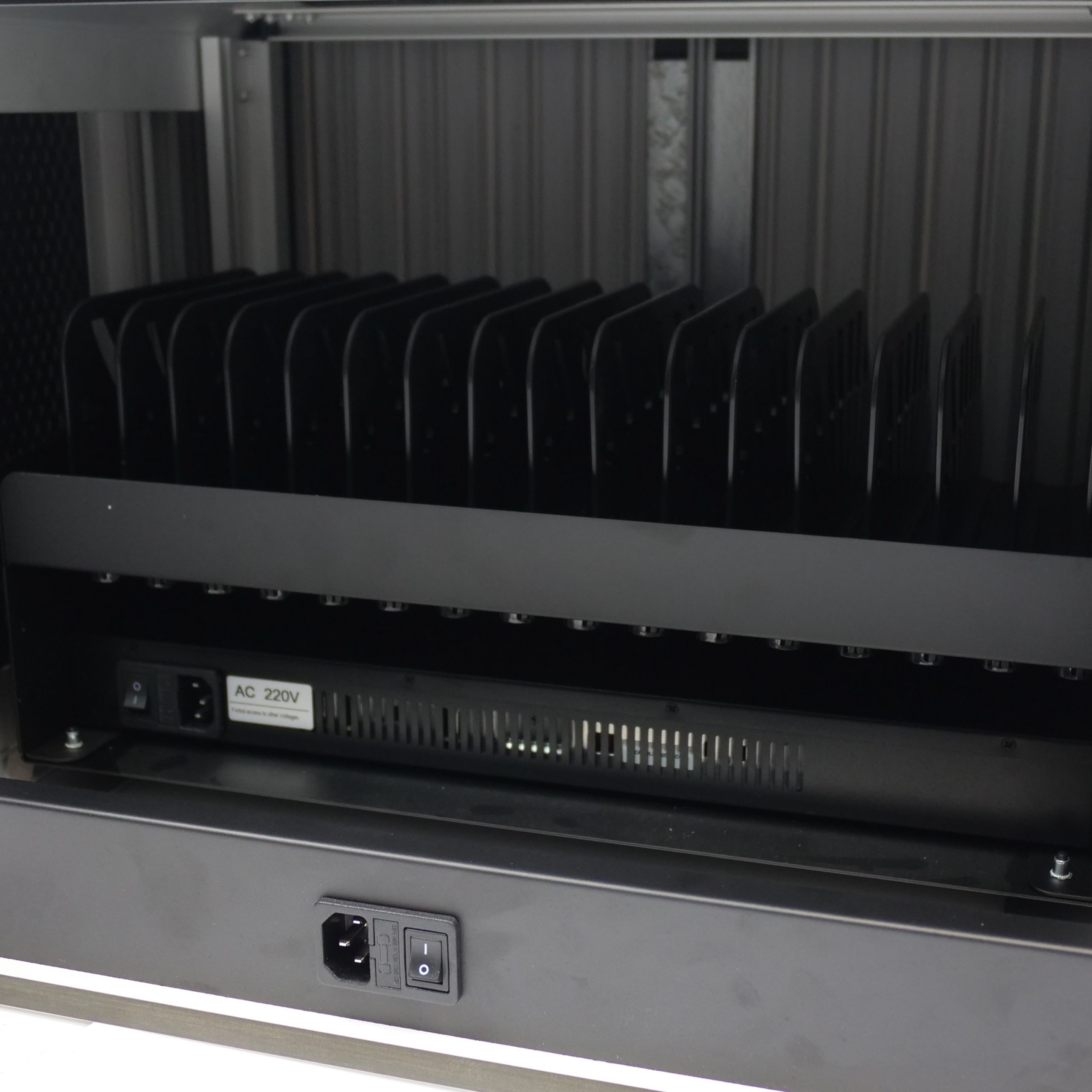 16 Port Desk Top Trolley Rear Interior 16 Port Desk Top Trolley Rear Interior