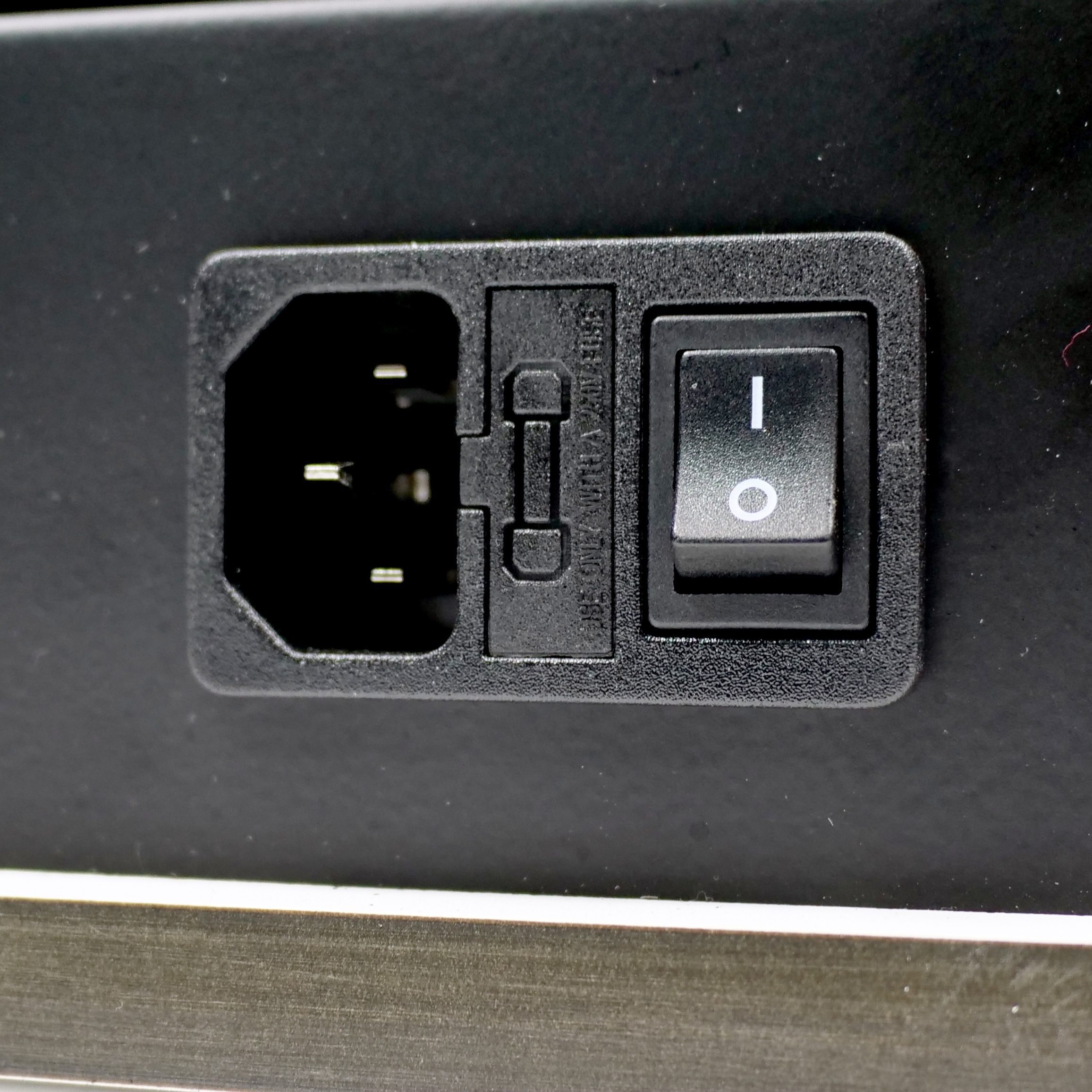 16 Port Desk Top Trolley Plug 16 Port Desk Top Trolley Plug