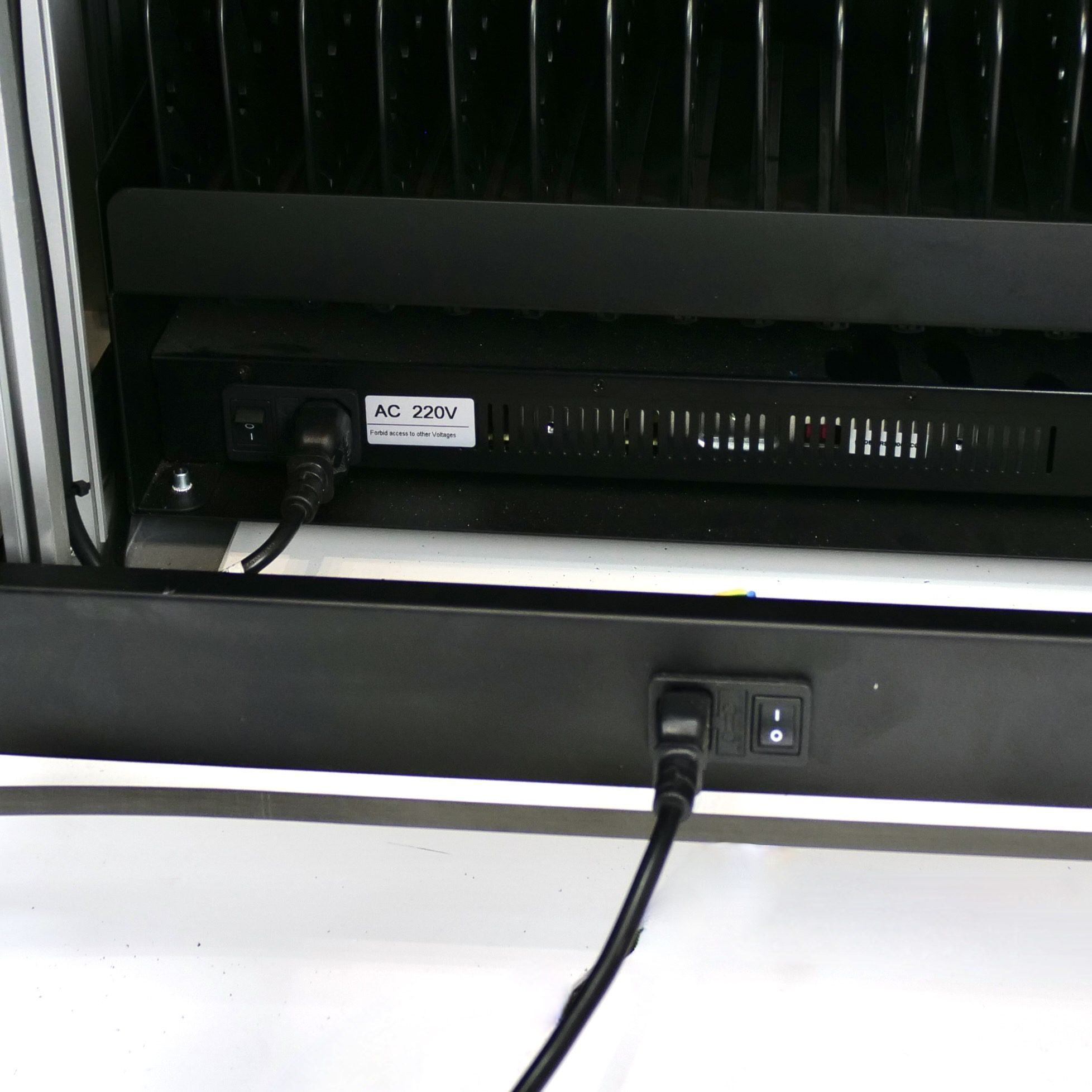 Back of the ipad charging box Back of the ipad charging box